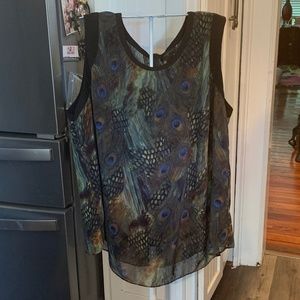 Investments back zip plus size peacock feather‎ blouse. Worn once